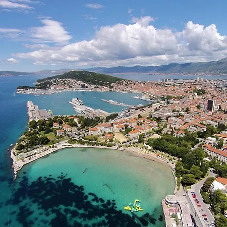 Lägenhet With A Parking Space - 11863